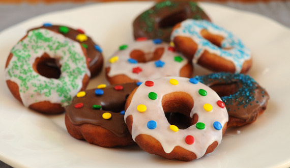 Receta Donuts Glaseadas con Vainilla y Chocolate | Gourmet